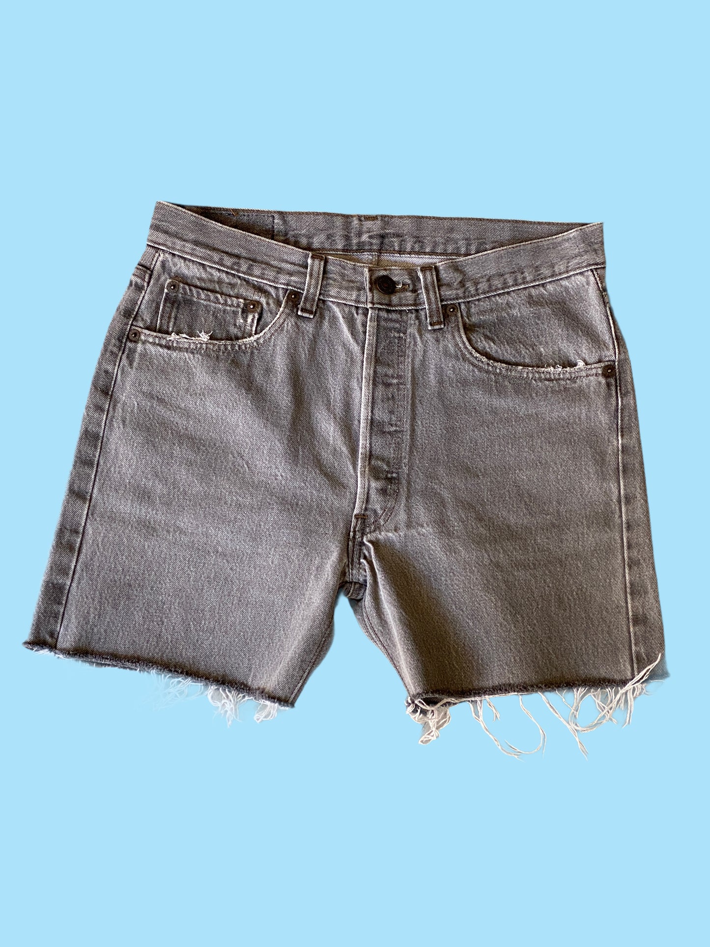 Levi's 501 Cutoff Shorts– W: 29"