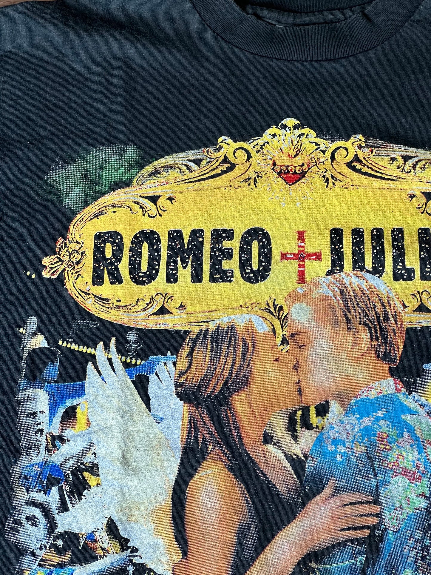 Romeo + Juliet Baz Luhrmann Reprint - XL