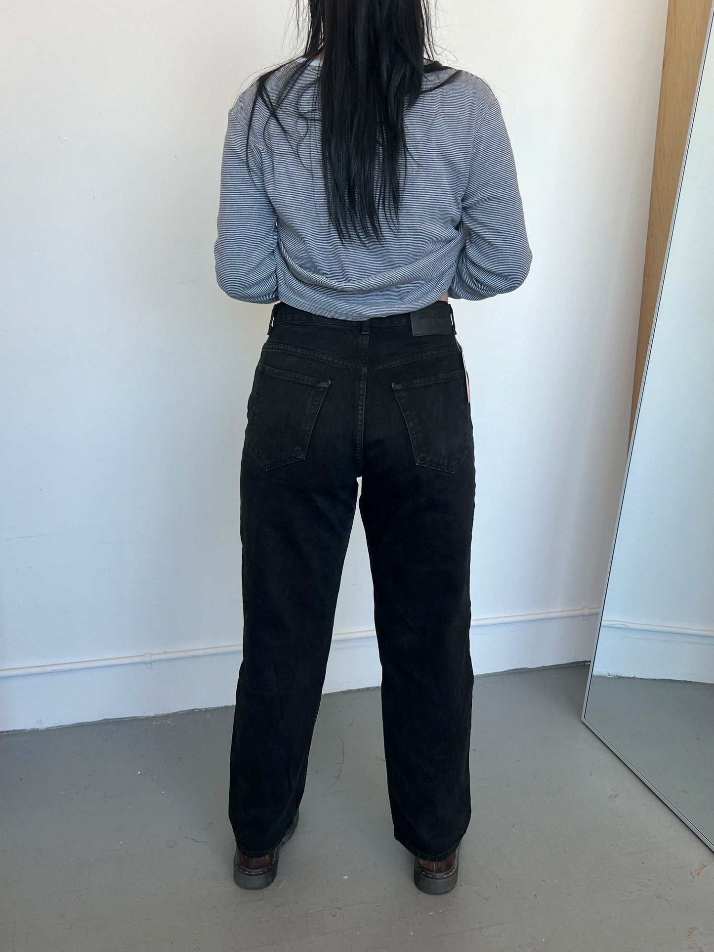 Calvin Klein Jeans - W: 32"