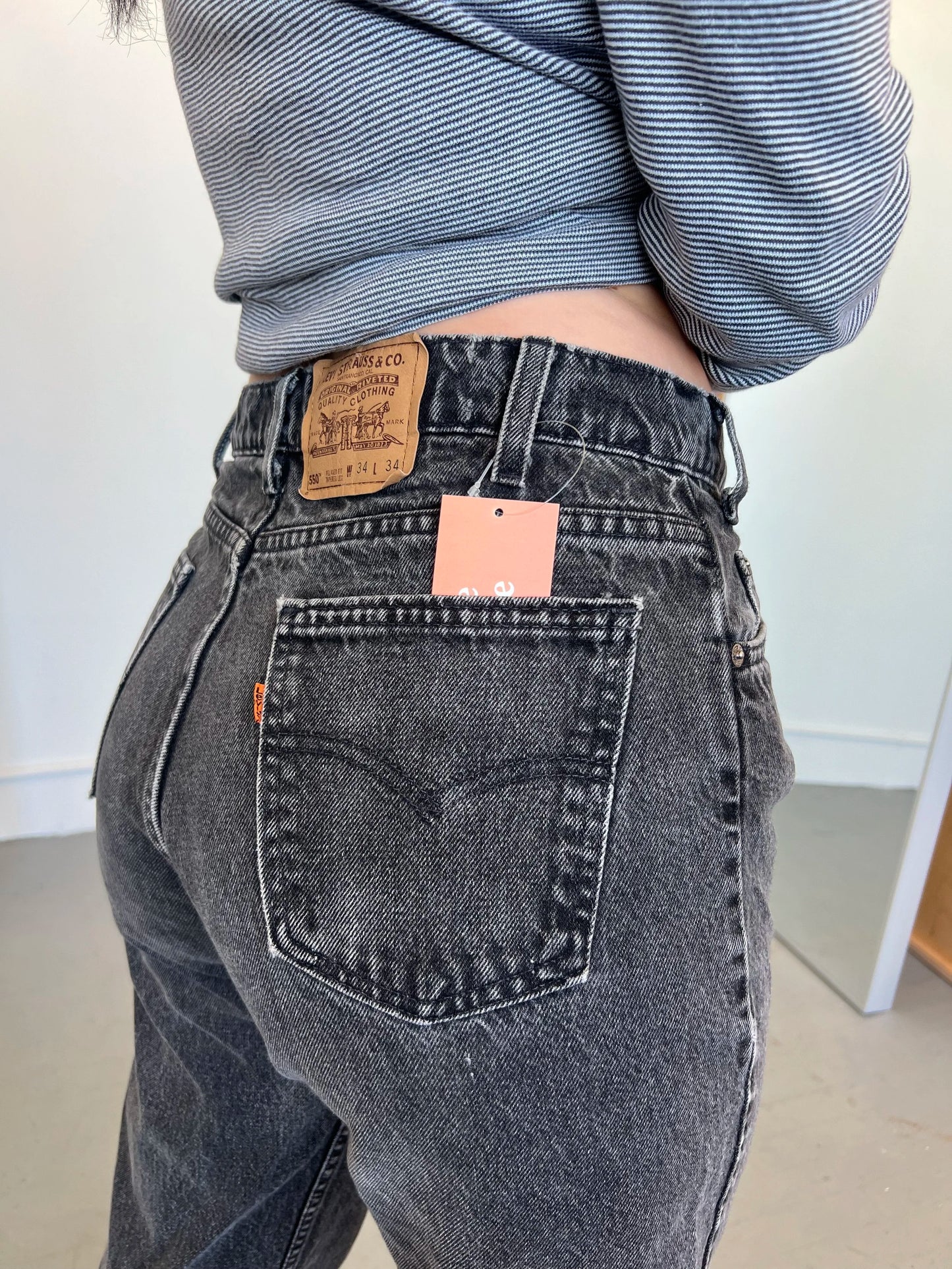 Levis 550 Orange Tab Jeans - W: 30"