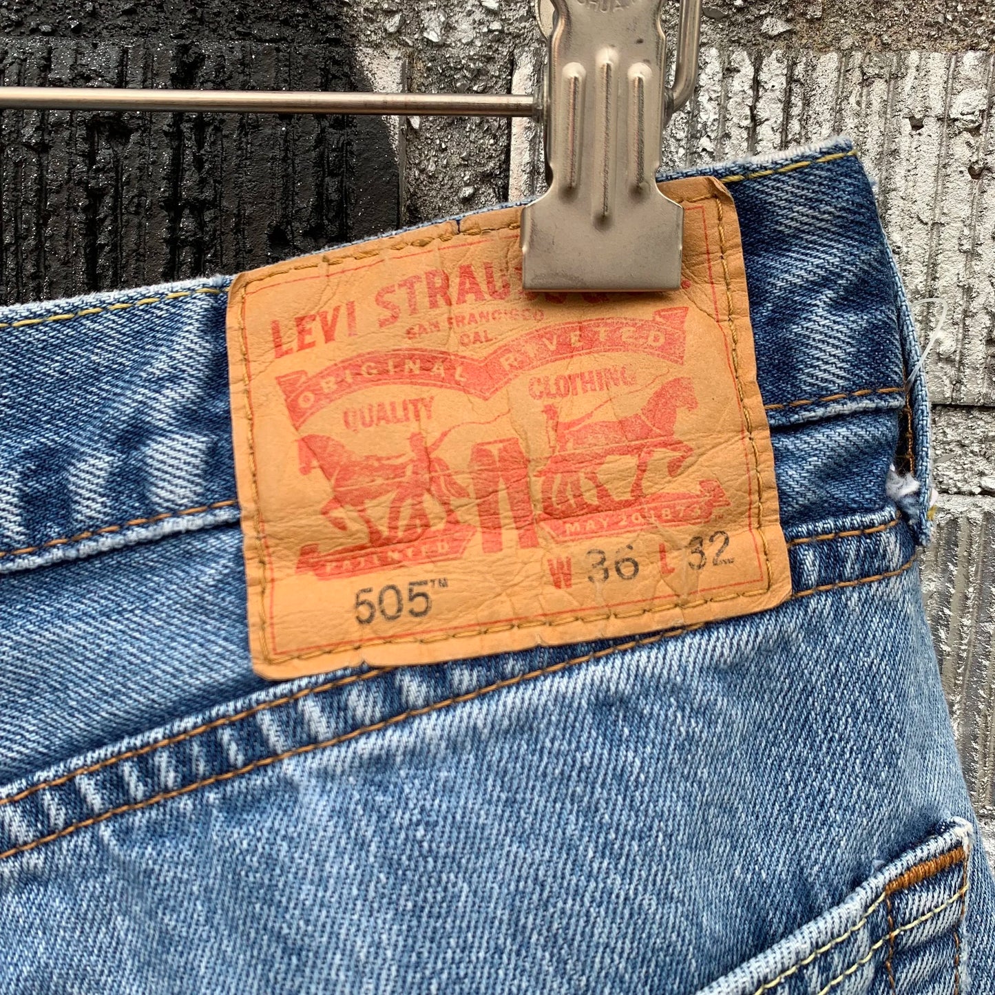 Levis 505 Cutoff Shorts – W: 36"
