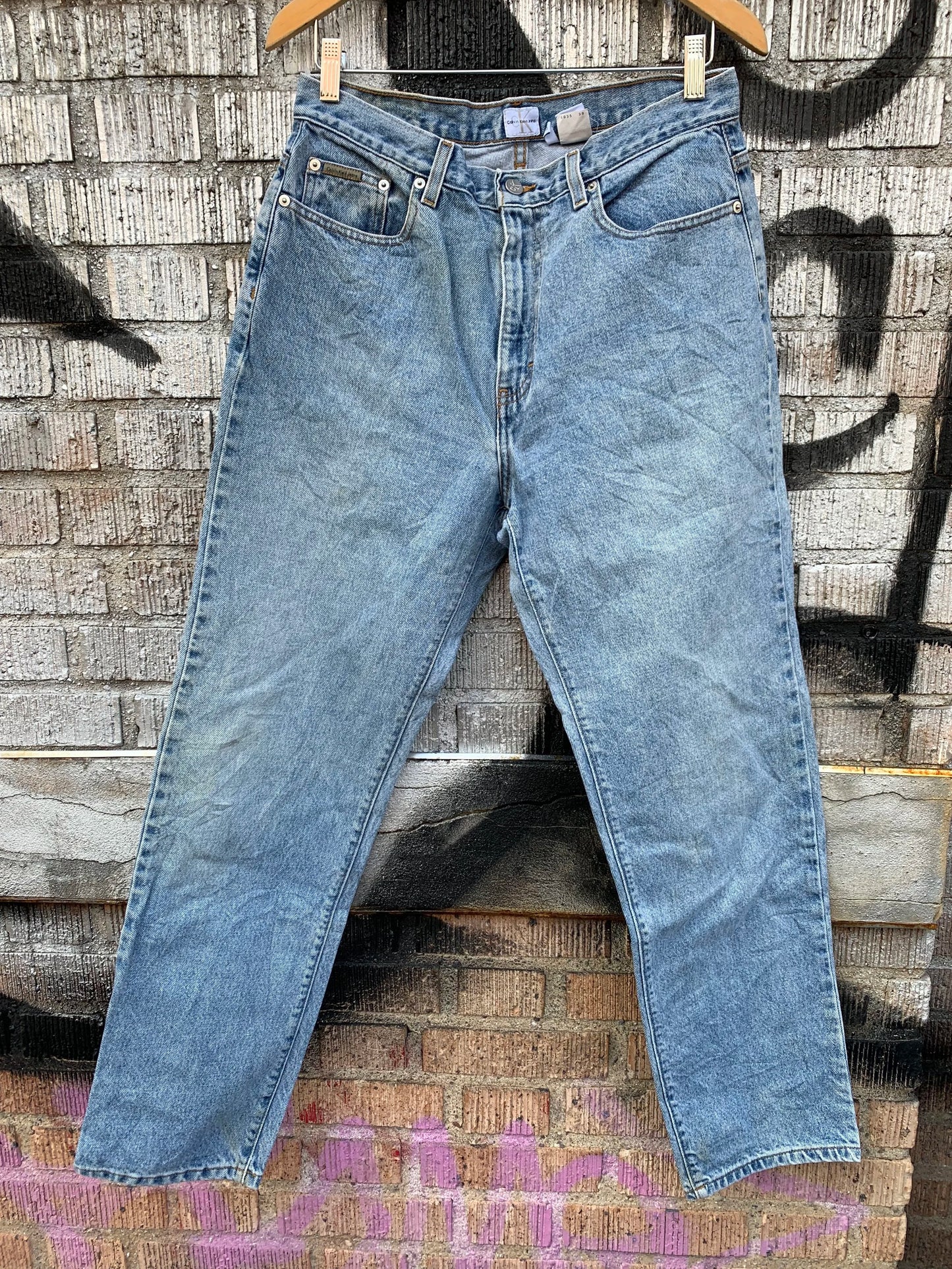 Calvin Klein Jeans – W: 31"