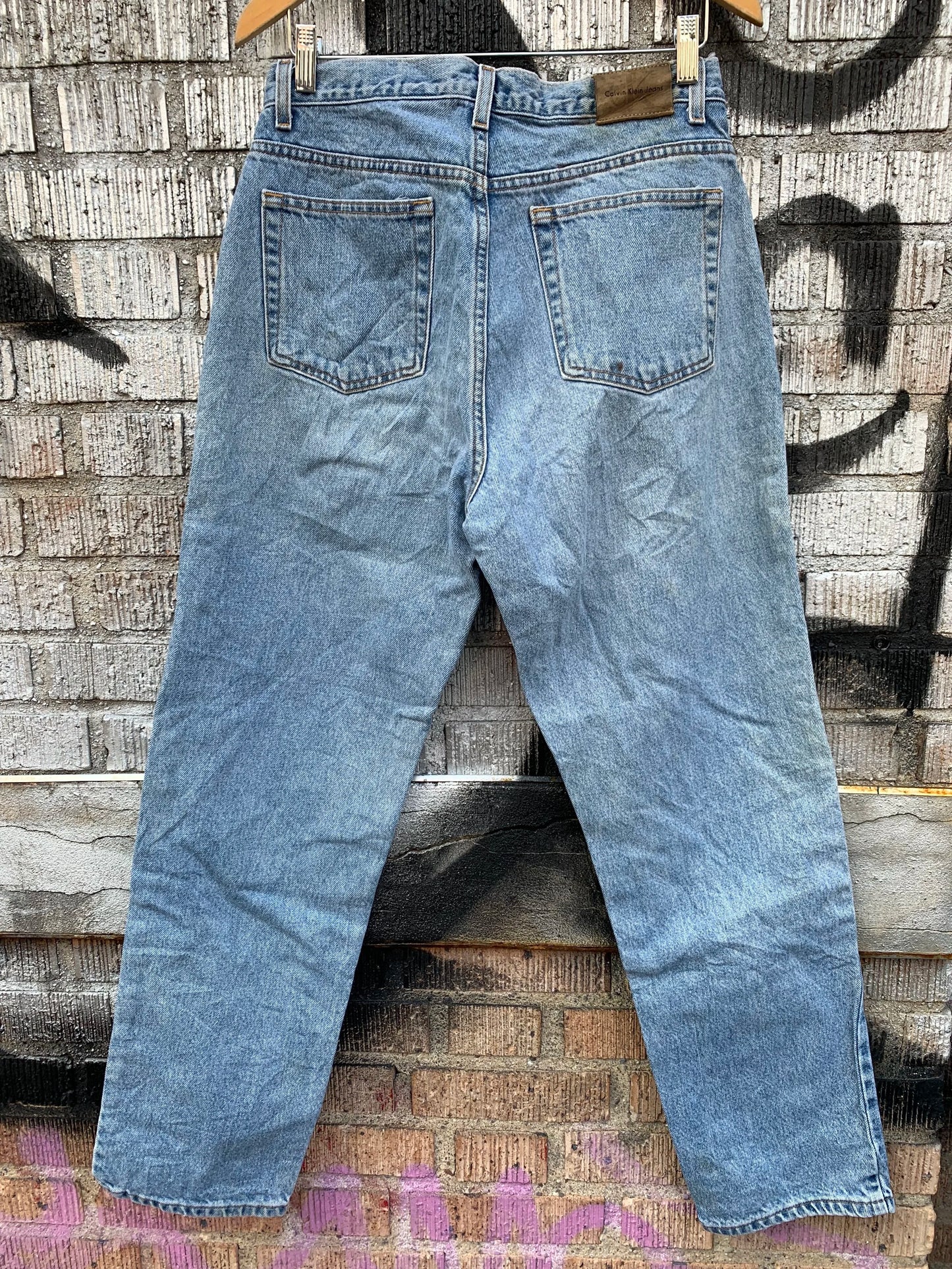 Calvin Klein Jeans – W: 31"