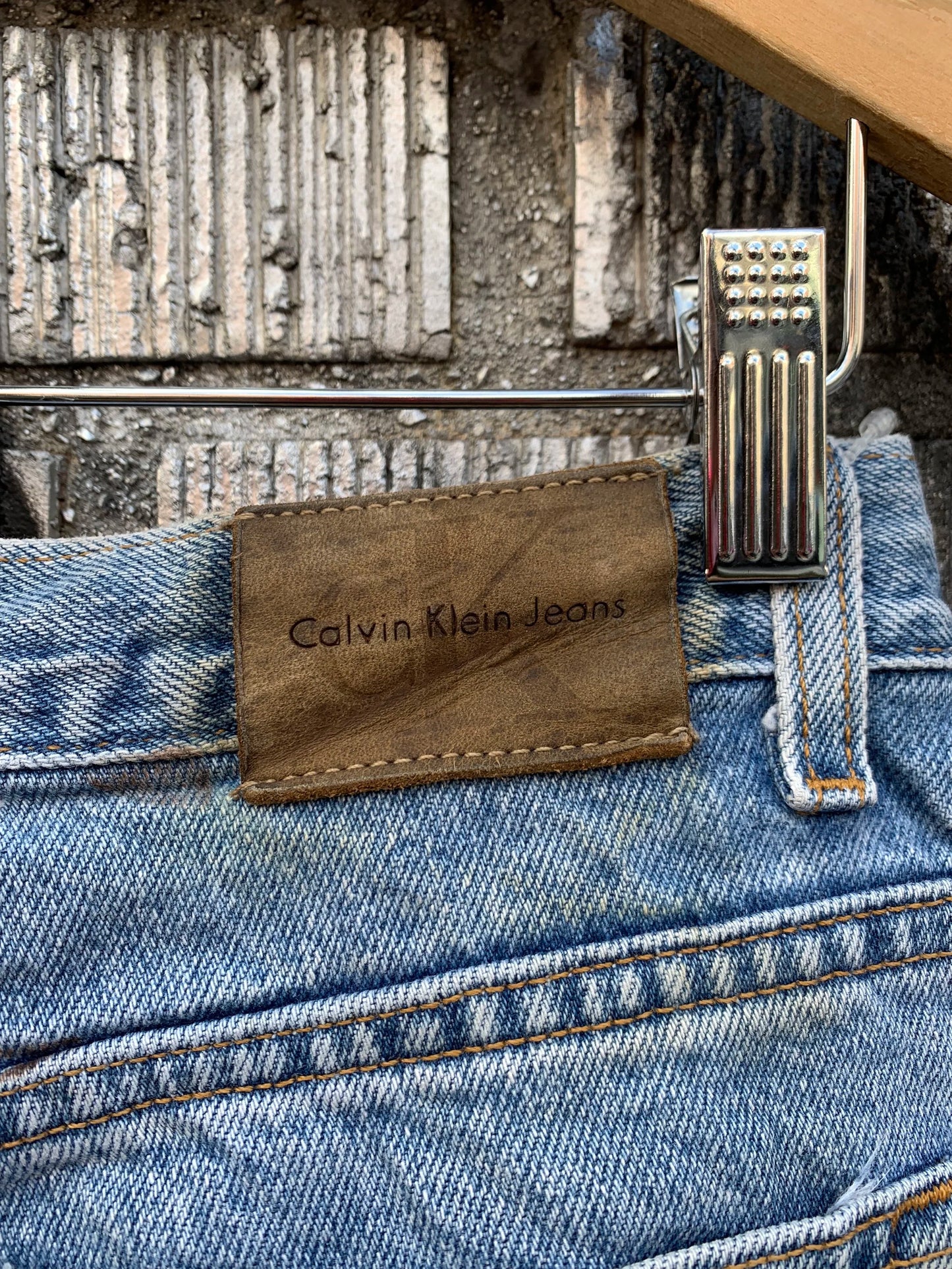Calvin Klein Jeans – W: 31"