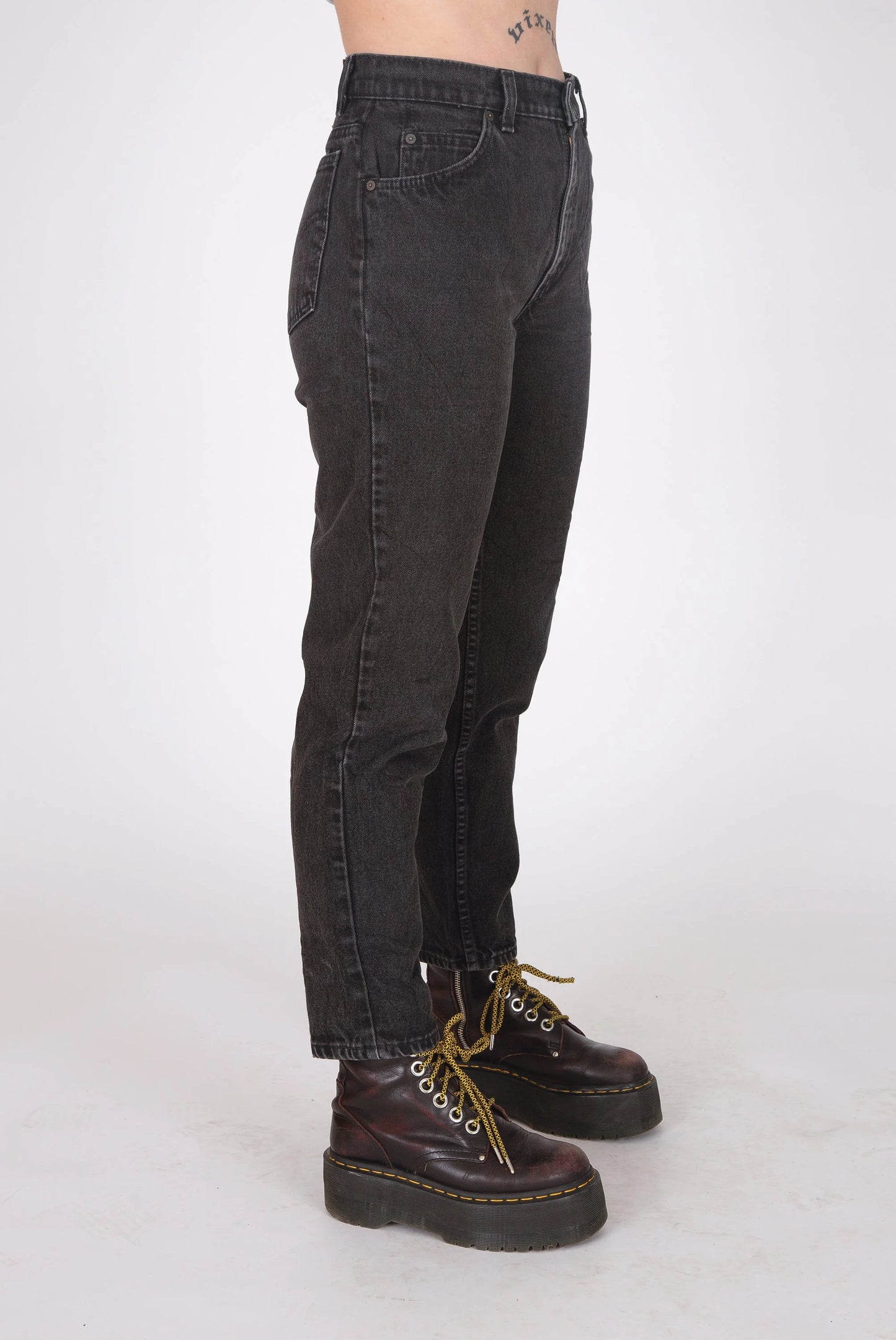 Levis Orange Tab Jeans – W: 28"