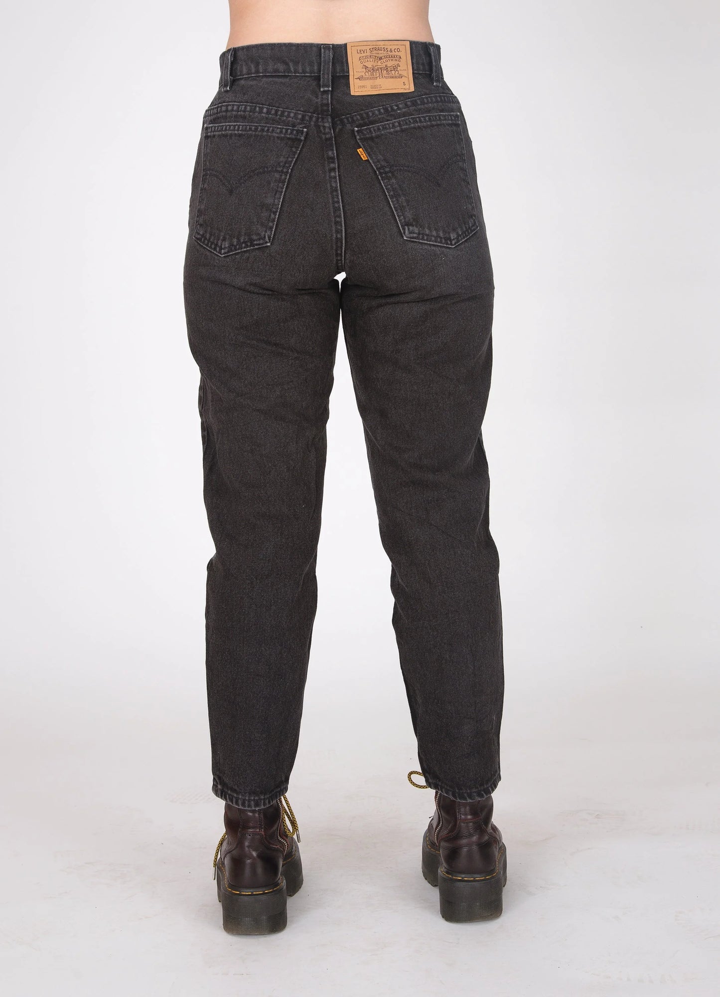 Levis Orange Tab Jeans – W: 28"
