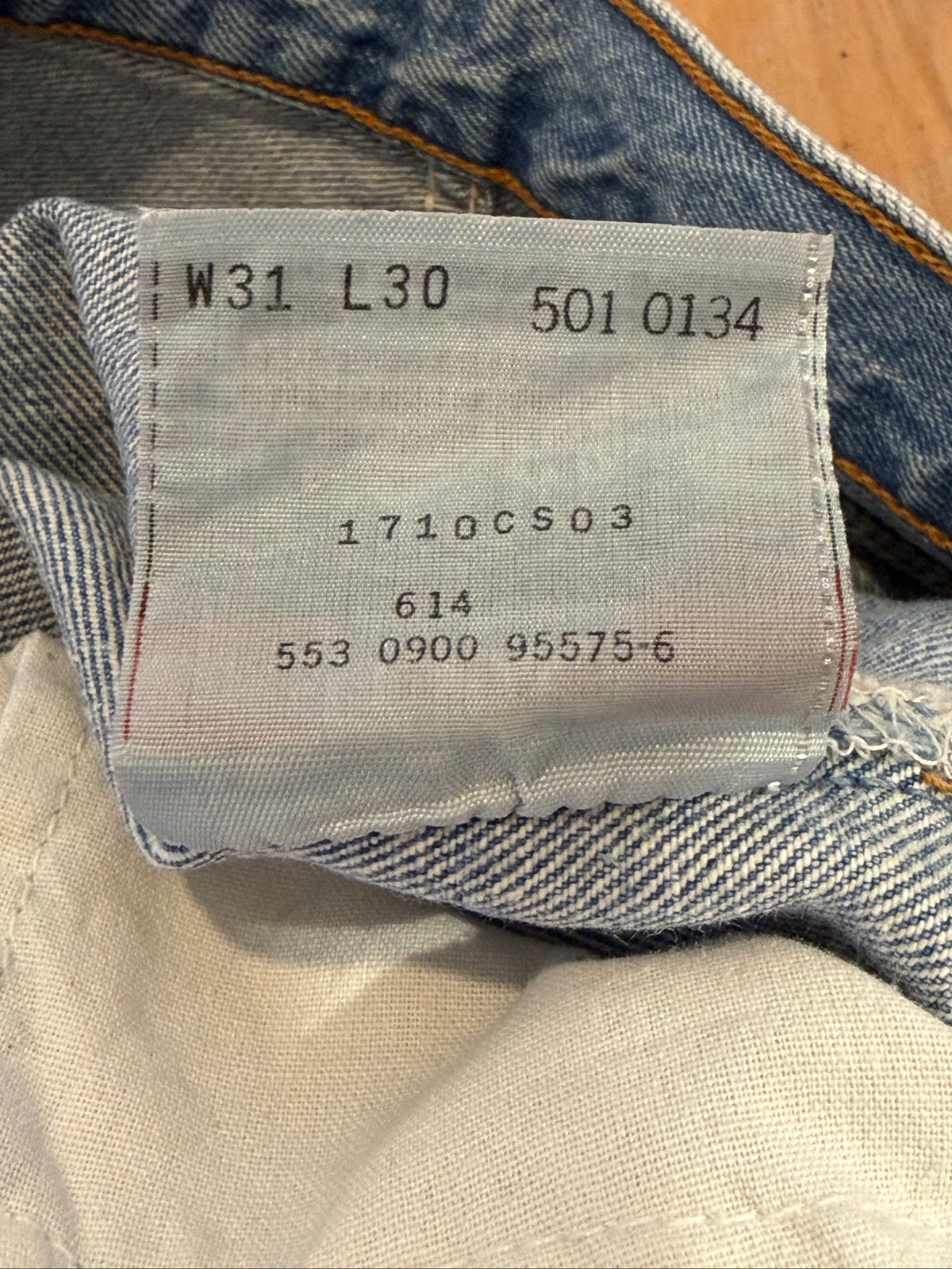 Levi Jeans 501s - W: 27"