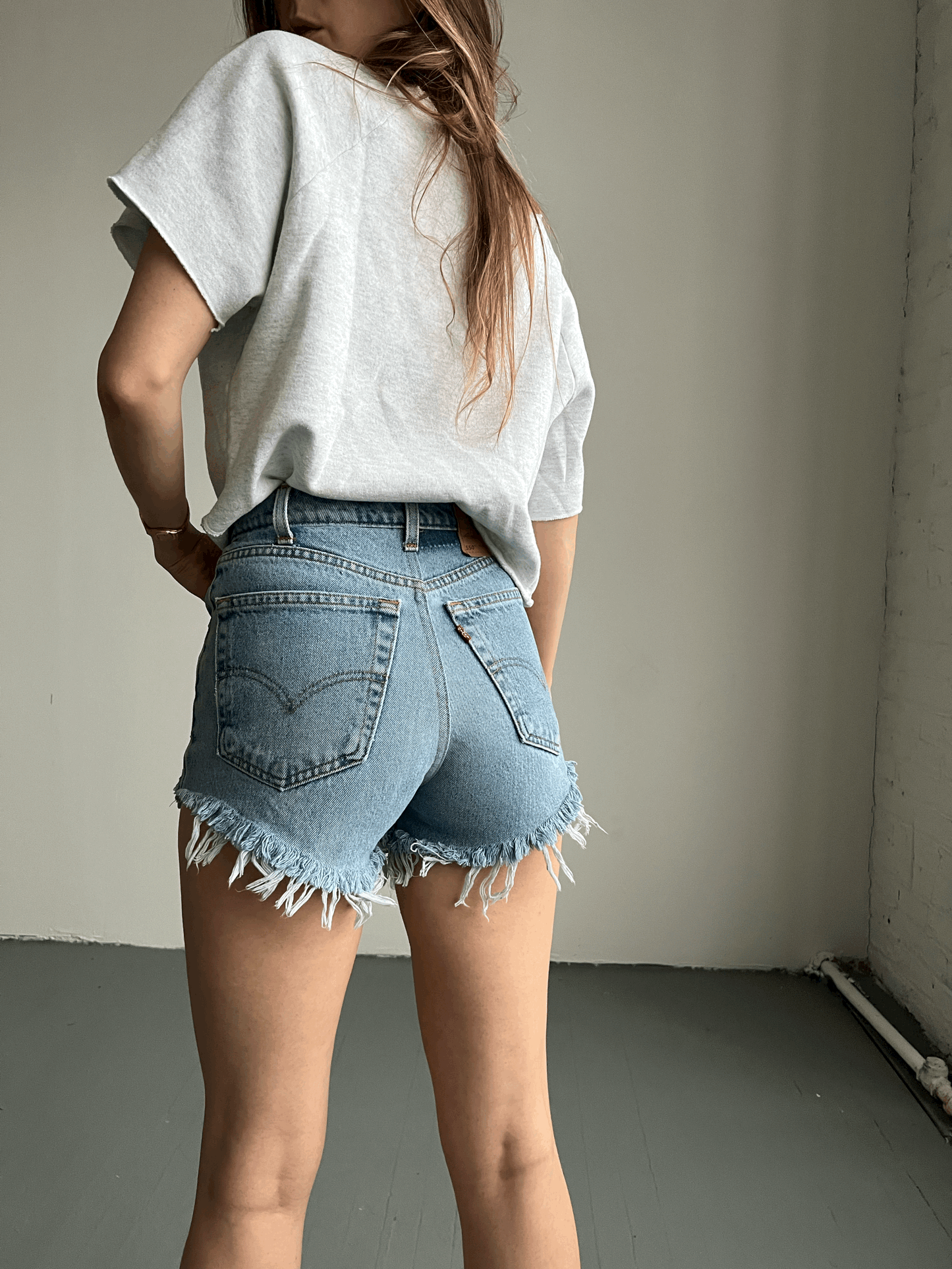 Levis 550 Cutoff Shorts – W: 24"