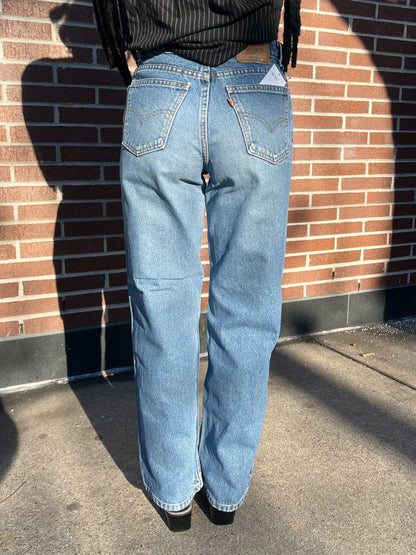Levis Jeans Orange Tabs - W: 26"