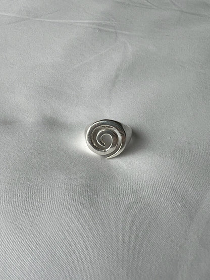 925 Sterling Silver Ring: Spiral