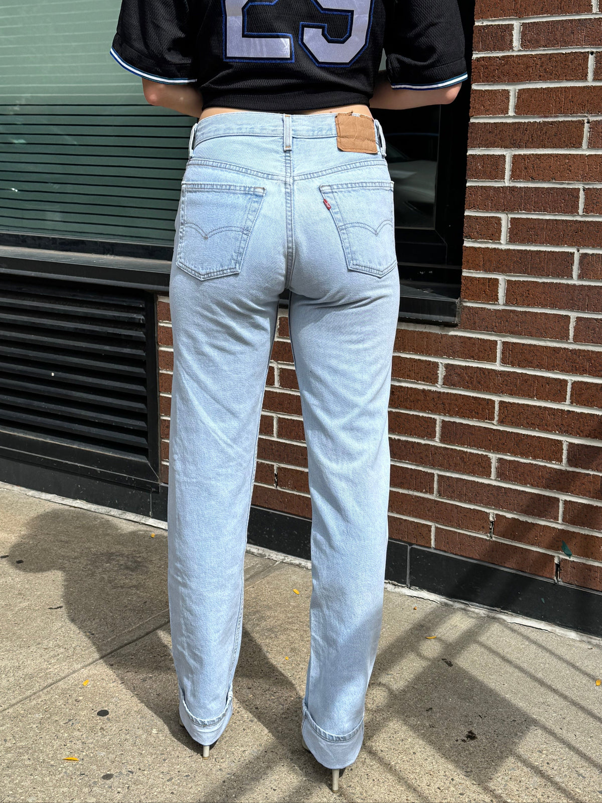 Levi Jeans 501s - W: 28"
