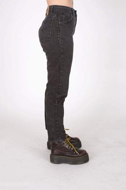 Levis Orange Tab Jeans – W: 28"