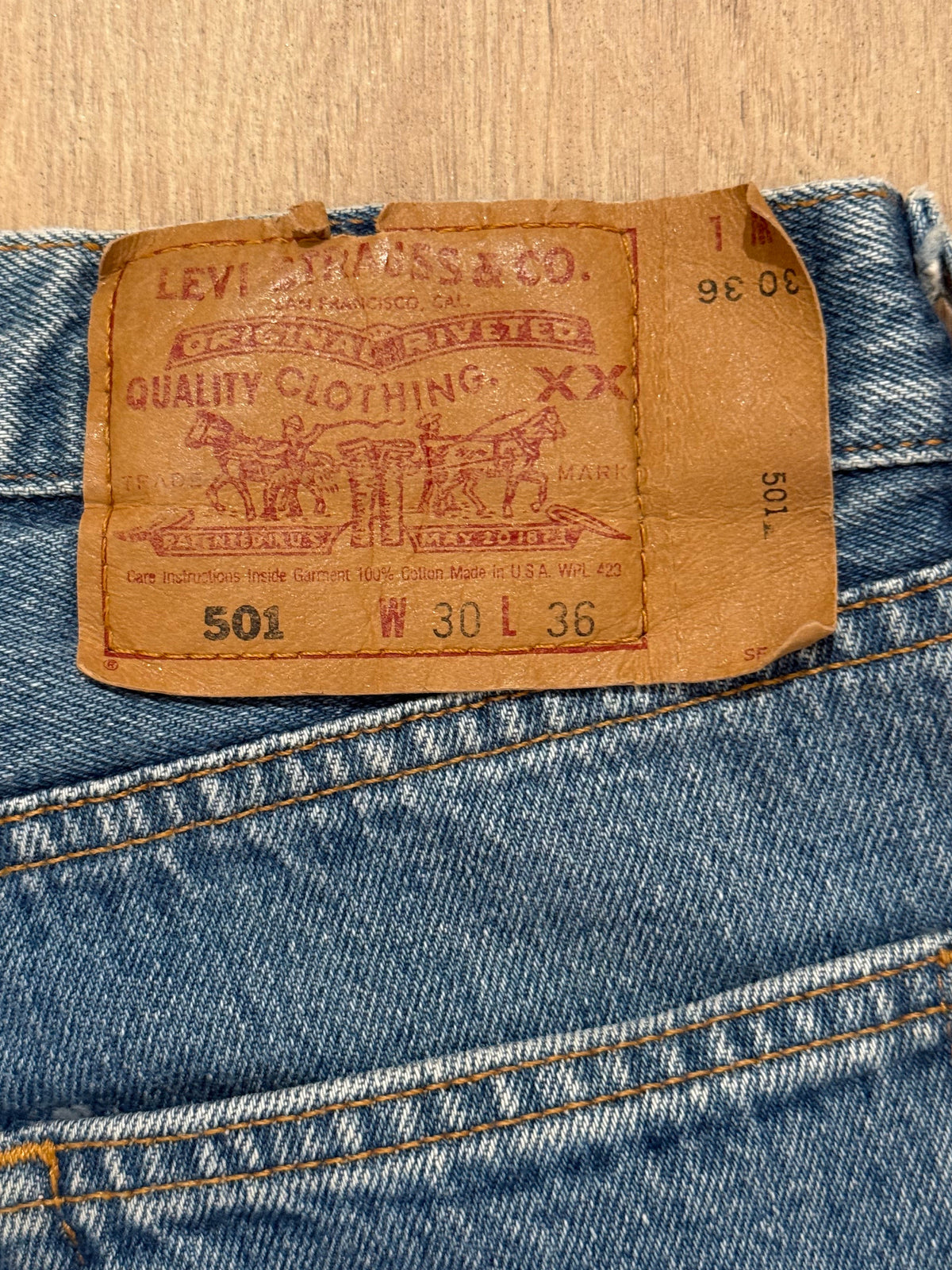 Levi Jeans 501s - W: 26"