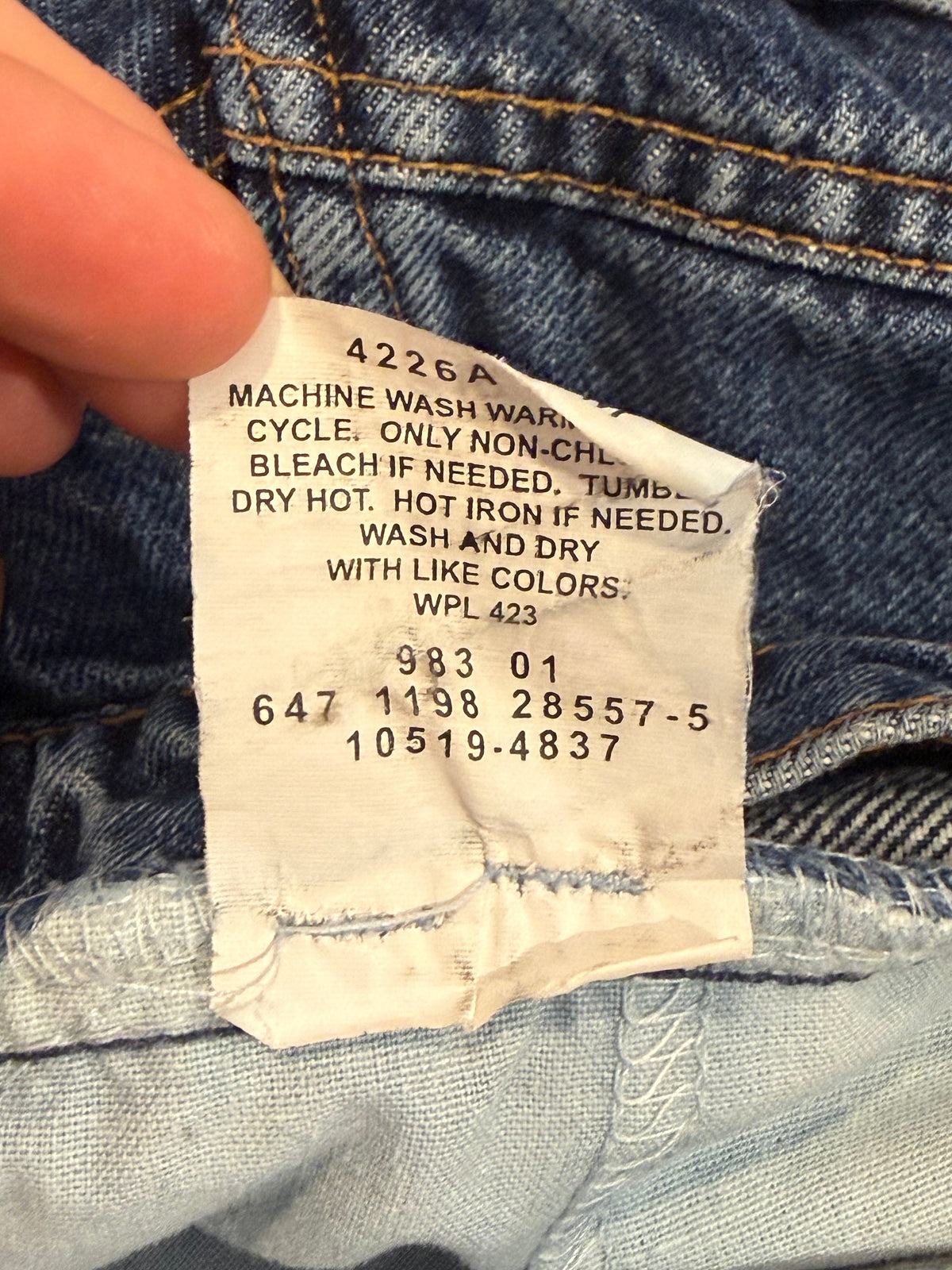 Levi Jeans 519 Slim Bootcut - W: 24"