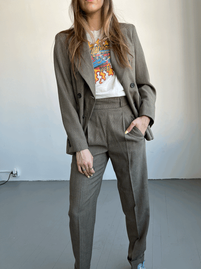 DKNY Double Breasted Suit - Size XS-S